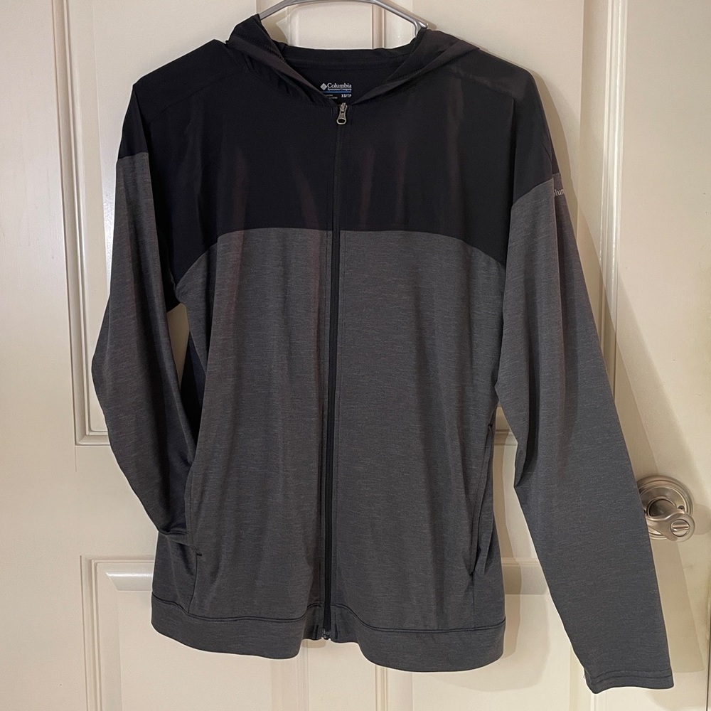 Columbia Lightweight Hooded Activewear Running Jacket Black/Gray Women's Medium